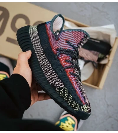 Adidas Yeezy Boost 350 Shoes For Men (SL25) - Image 2