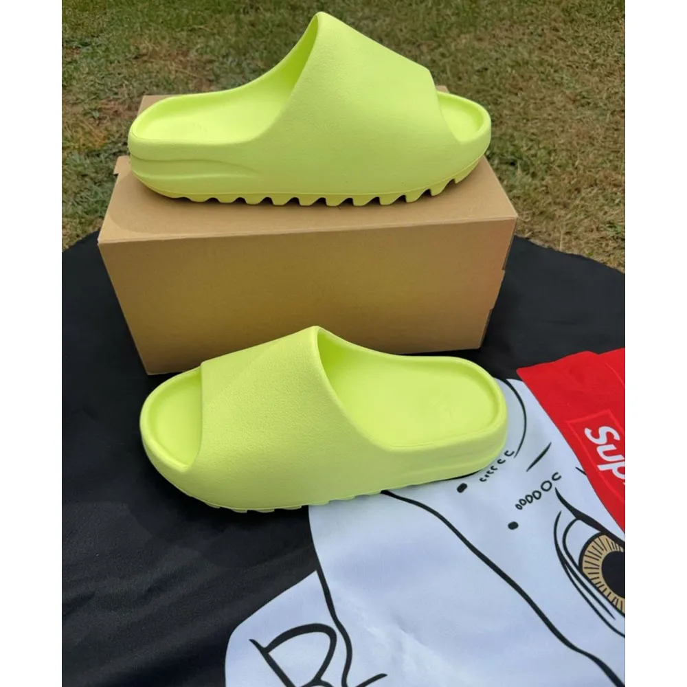 Adidas-Yeezy-Slide-Glow-Green-For-Men-Laz425.Webp Adidas Yeezy Slide Glow Green For Men (Laz425)