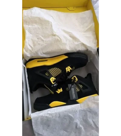 Air Jordan Retro 4 Thunder black yellow Shoes For Men (SF61) - Image 2