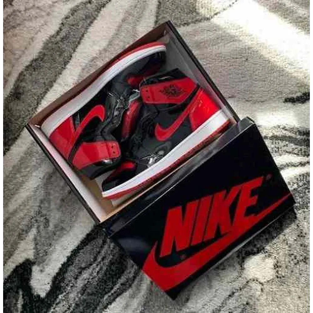 Classy-Jordan-1-Retro-High-Og-Patent-Bred-Shoes-For-Men-Shi157.Webp Classy Jordan 1 Retro High Og Patent Bred Shoes For Men (Shi157)