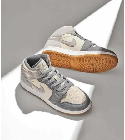 Classy Nike Air Jordan Retro 1 High Coconut Milk Shoes For Men (SHI170)