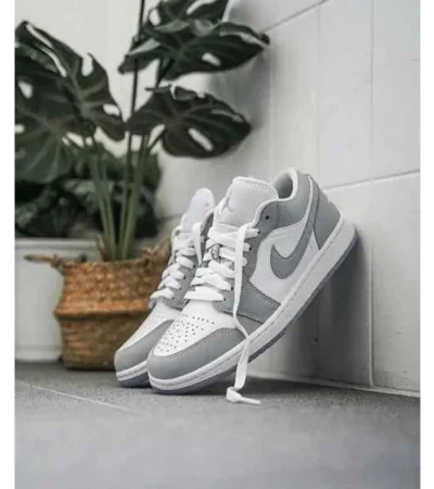 Classy Nike Air Jordan Retro 1 Low Wolf Grey Shoes For Men (SHI167)