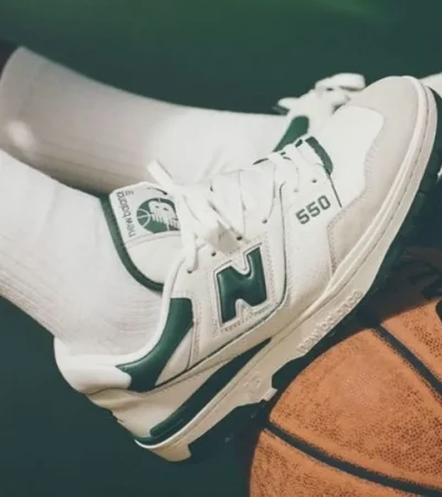 New Balance 550 Shoes For Men - Image 2
