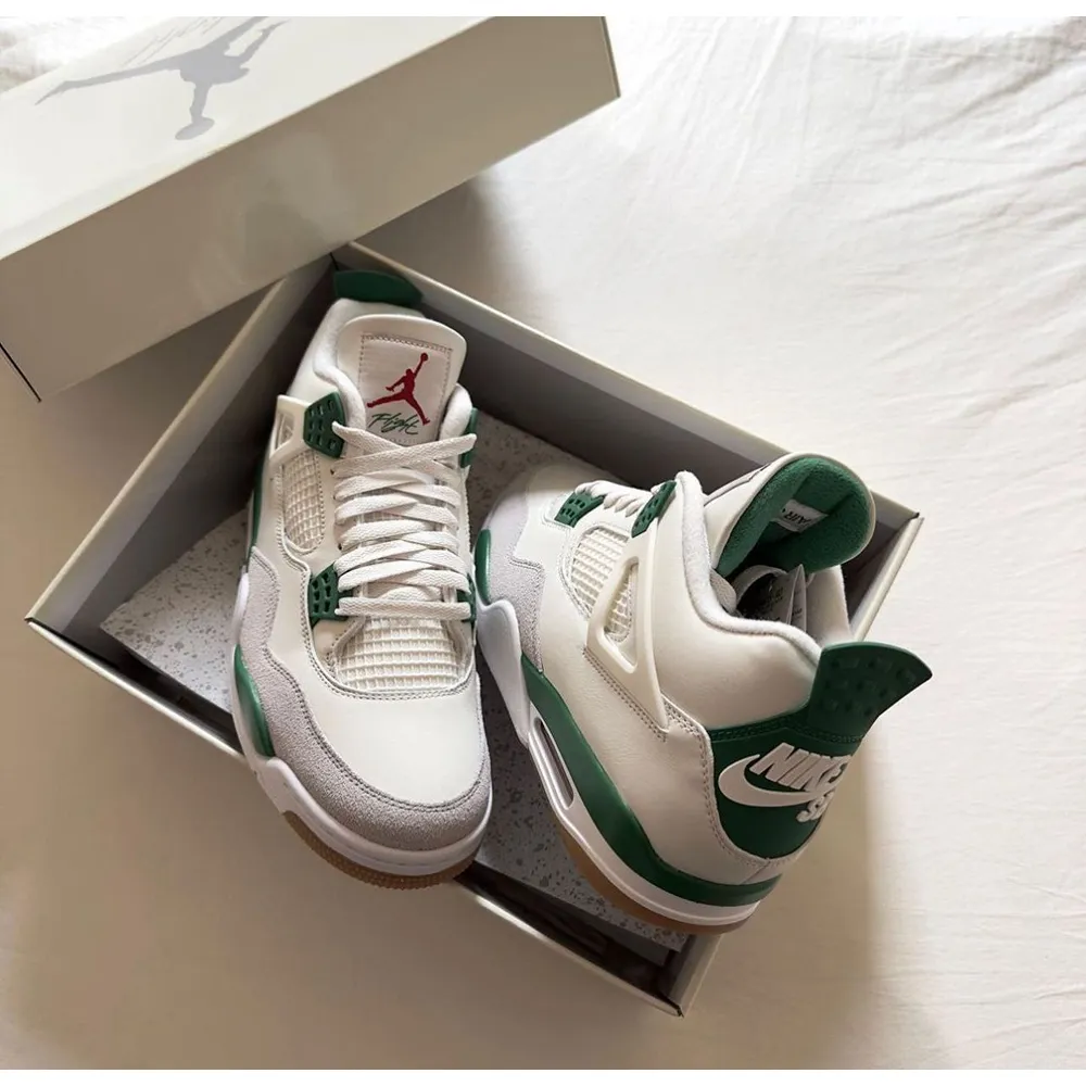 Nike-Air-Jordan-Retro-4-Pine-Green-Shoes-For-Men-Lab325.Webp Nike Air Jordan Retro 4 Pine Green Shoes For Men (Lab325)