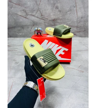 Nike Off Court Flip Flops For Men (LAZ319)
