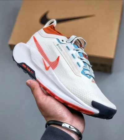 Nike Pegasus Trail 5 Gore Tex White Red Shoes For Men (BOT584) - Image 2