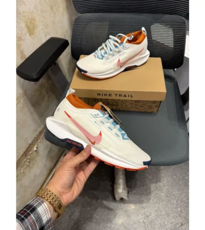 Nike Pegasus Trail 5 Gore Tex White Red Shoes For Men (SZ41) - Image 2