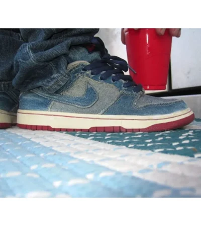 Nike Sb Dunk Low Pro Denim Shoes For Men (SL572) - Image 2