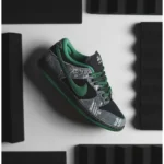 Nike Sb Dunk X Black Gorge Green Shoes For Men (SZ64) - Image 2