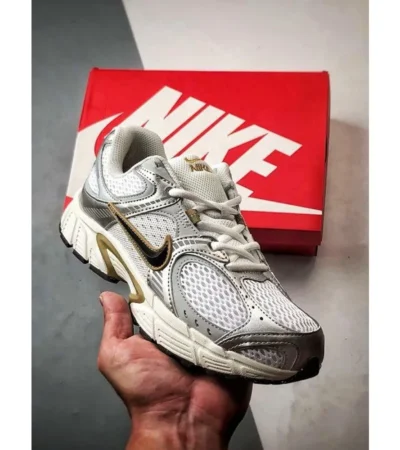 Nike V5 Rnr Parachute Beige Metallic Shoes For Men (BSF965)