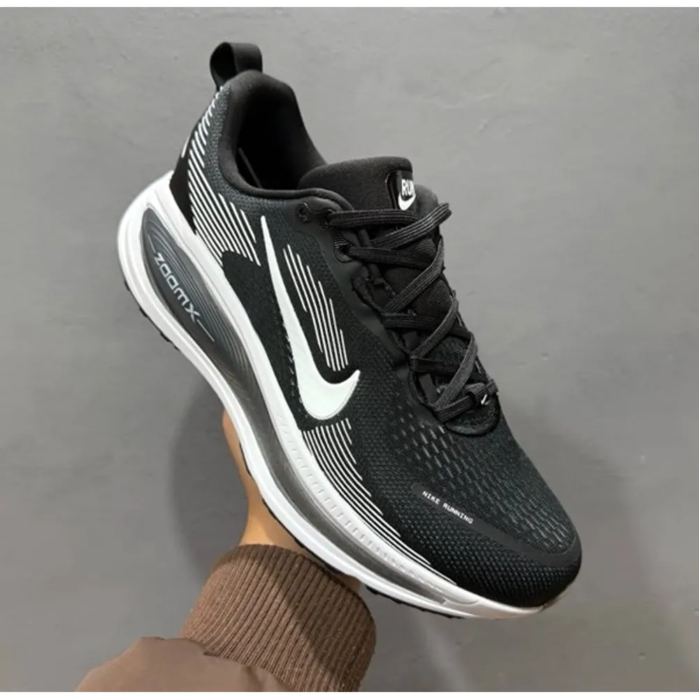 Nike-Vomero-18-Black-Shoes-For-Men-Sl23.Webp Nike Vomero 18 Black Shoes For Men (Sl23)