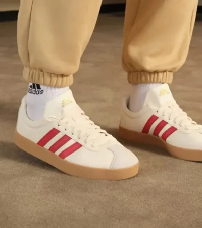 Classy Adidas Court Vl Cream Red Shoes For Men (SHH07719)