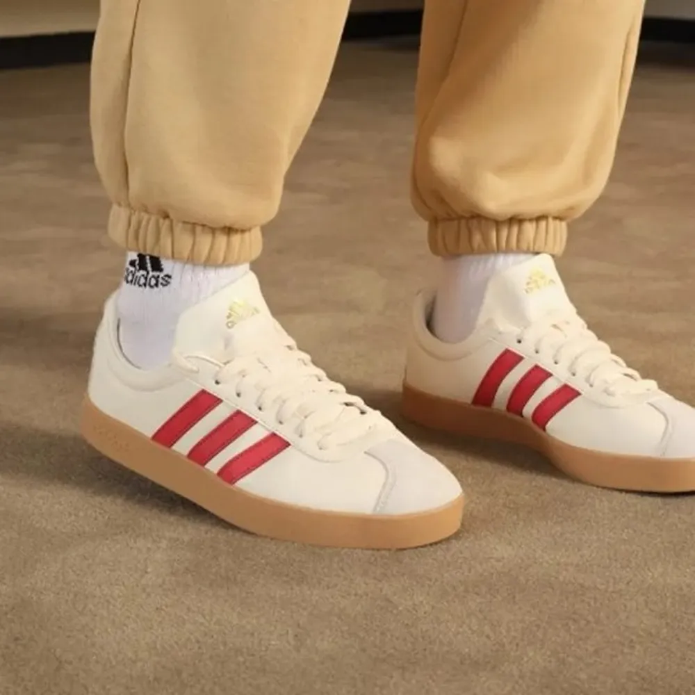 P-124-13-13-55-226204.Webp Classy Adidas Court Vl Cream Red Shoes For Men (Shh07719)