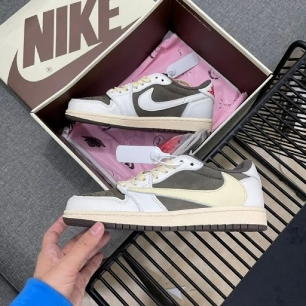 P-136-10-16-24-181779.Webp Classy Nike Jordan 1 Retro Low Shoes For Men (Shh07897)