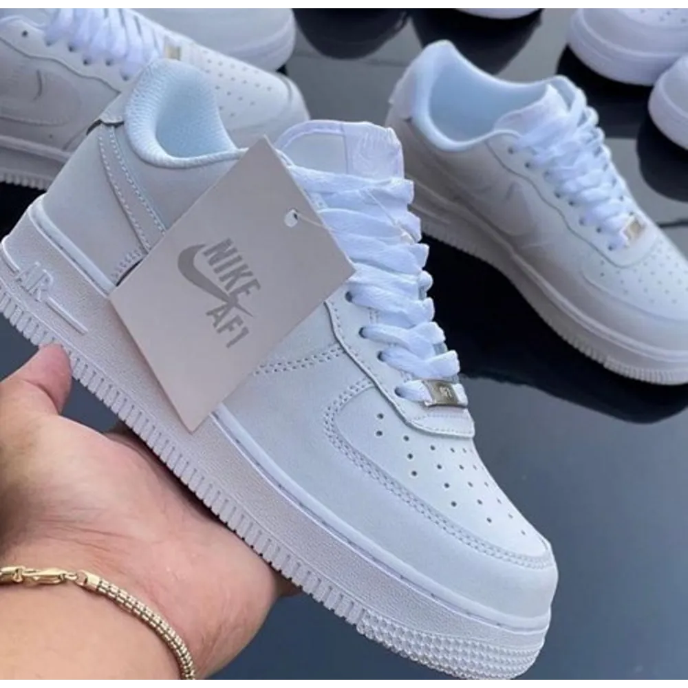 P-194-17-03-30-473624.Webp Trendy Nike Air Force White Shoes For Men (Shub770)