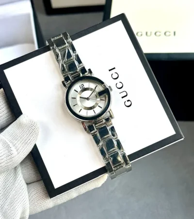 Classy Gucci Watch For Women (J2176)