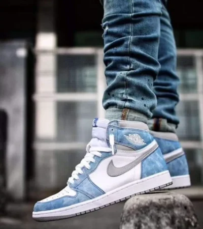 Trendy Nike Air Jordan Retro 1 Hyper Royal Shoes For Men (SHUB718)