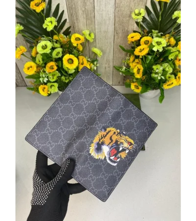 Trendy Gucci Wallet For Men (SOS537)