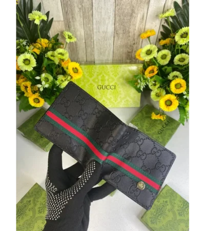 Trendy Gucci Wallet For Men (SOS505)