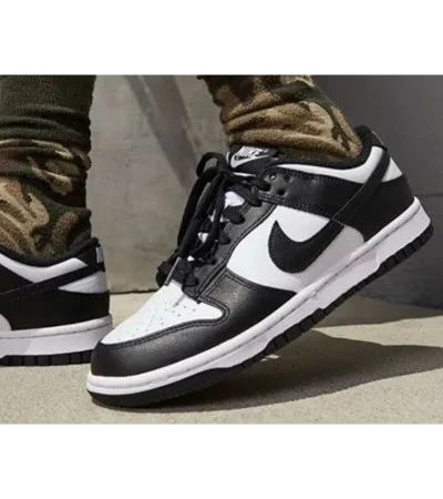 Stylish Nike SB Dunk Panda Shoes For Men (S1H38) - Image 2