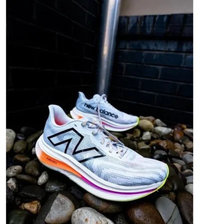 Classy New Balance Fuelcell Supercomp Trainer V2 White Shoes For Men (S1H59)