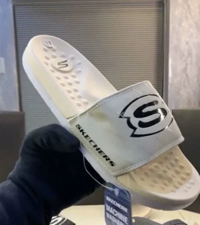 Luxurious Skechers Logo S Hyper Burst Soft Slides For Men (FF513)