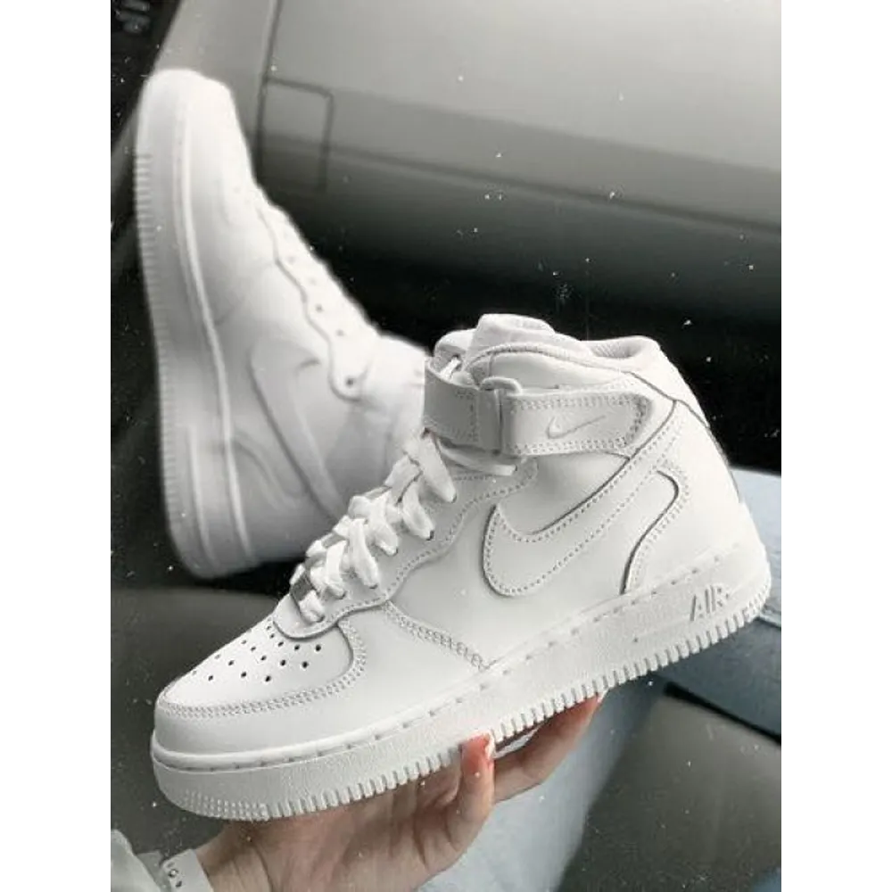 P-Photo-2024-12-13-11-43-01-12-03-32-153393.Webp Luxurious Nike Airforce Mid Long Leather Shoes For Women (Sig702)