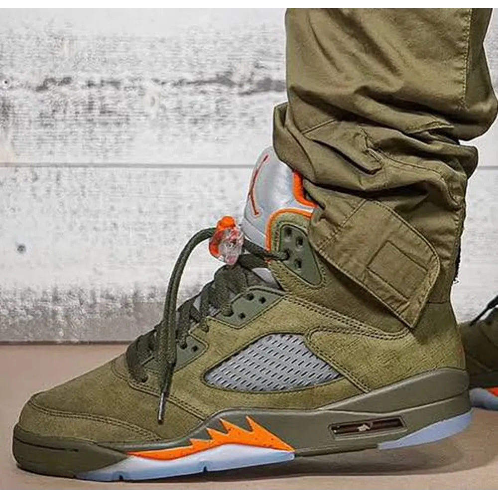 P-Photo-2024-12-13-11-55-00-14-31-15-422398.Webp Luxurious Jordan Retro 5 Olive Sneakers For Men (Sig781)