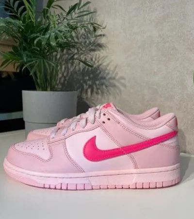 Trendy Nike Sb Dunk Low Triple Pink Shoes For Women (SFS1885)