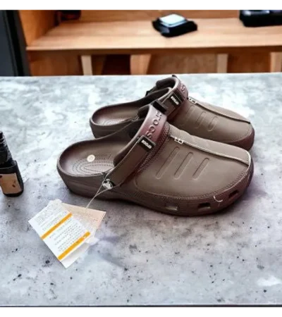 Trendy Crocs Yukoon Brown For Men (FF579)