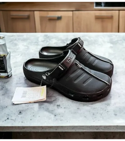 Trendy Crocs Yukoon Black For Men (FF581)