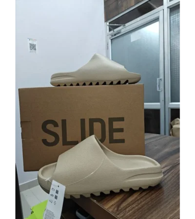 Luxurious Adidas Yeezy Slide Pure For Men (SFS1954)