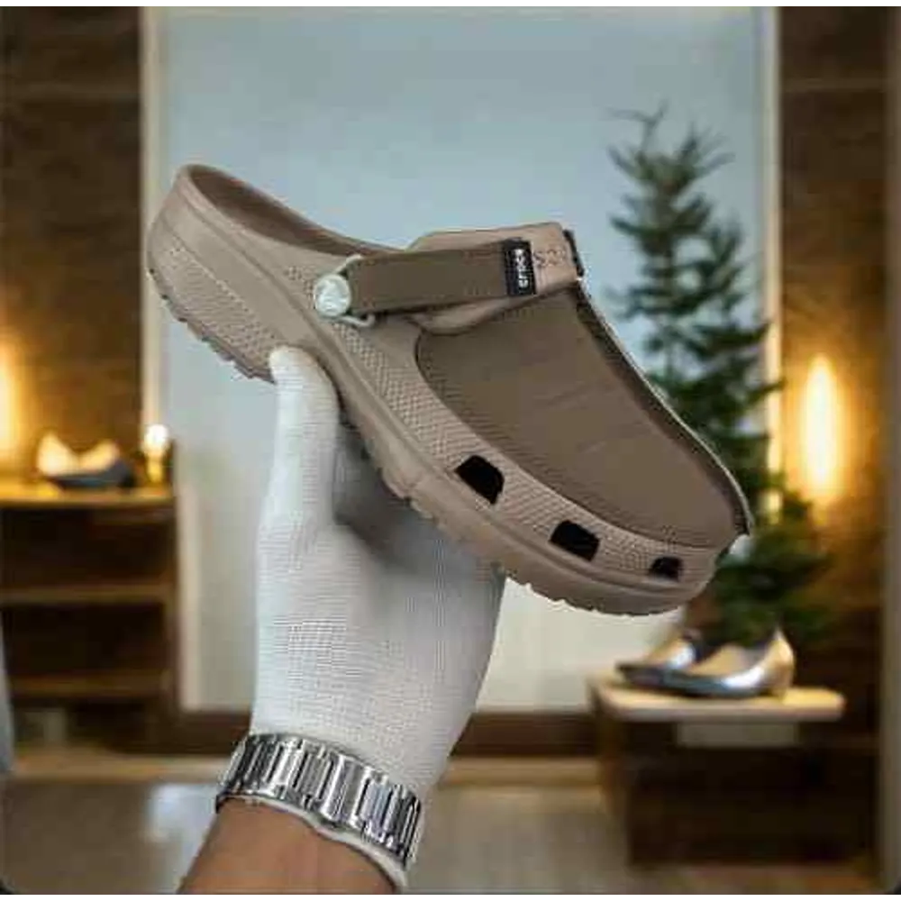 Premium-Crocs-Yukoon-Tan-Clogs-For-Men-Sp477.Webp Premium Crocs Yukoon Tan Clogs For Men (Sp477)