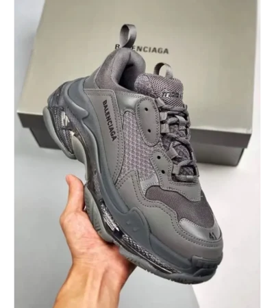 Trendy Balenciaga Triple S Shoes For Men (SW5636)