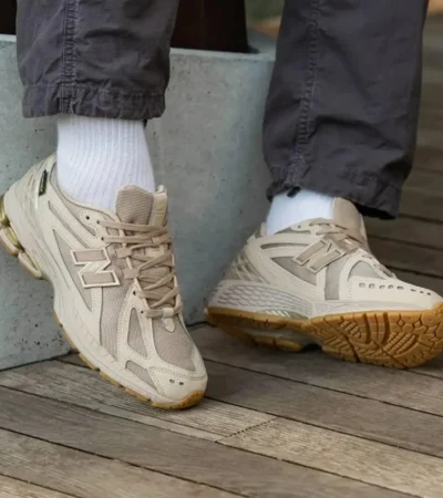 Trendy New Balance 1906R Cordura Desert Shoes for Men (SW4769)