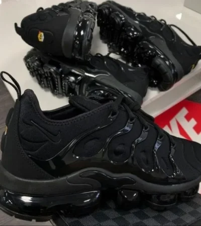 Trendy Nike Vapormax Plus Triple Black Shoes for Men (SW4771) - Image 2