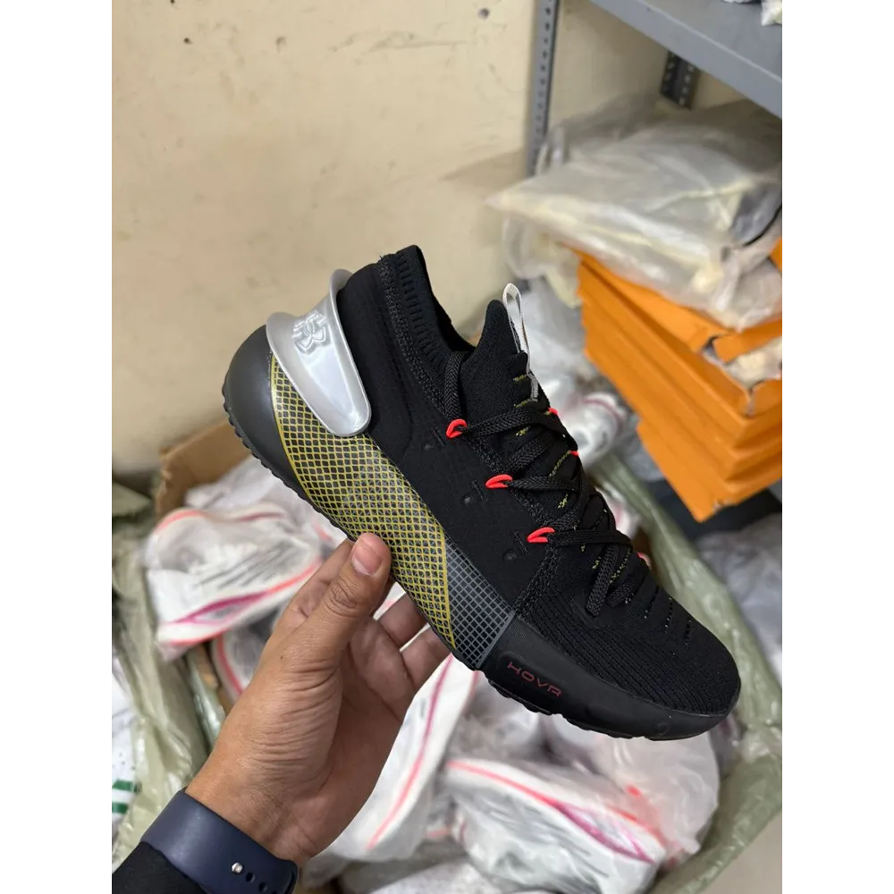 Under-Armour-Hovr-Phantom-3-Black-Yellow-Men-Lab492.Webp Under Armour Hovr Phantom 3 Black Yellow Men (Lab492)